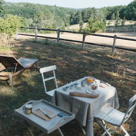 La Jaurette En Dordogne בית הארחה